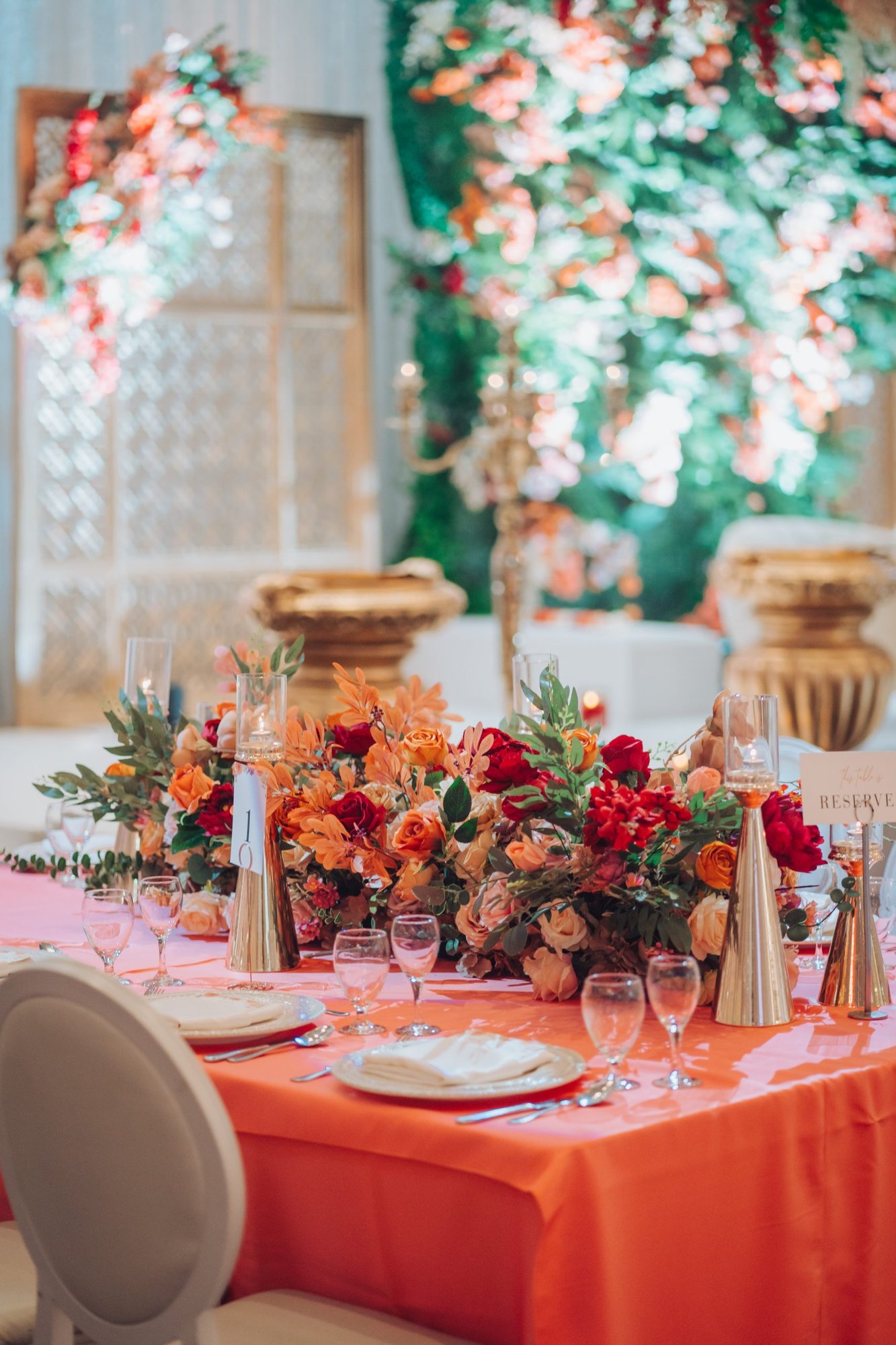 Premium Table Linen Selections Crafted for Distinctive Celebrations.